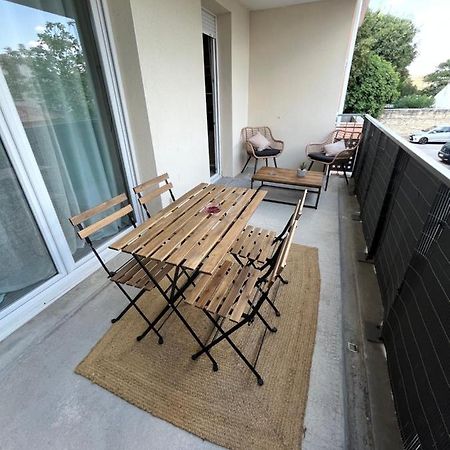 Joli Appt 45 M2 Avec Terrasse Daire Lunel  Dış mekan fotoğraf