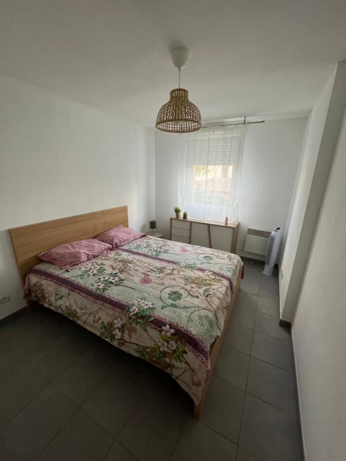 Joli Appt 45 M2 Avec Terrasse Daire Lunel  Dış mekan fotoğraf